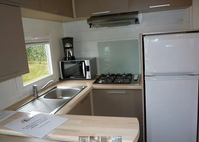 Eté Indien-hôtellerie De Plein Air *